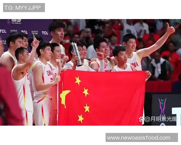 中国男篮队迎战泰国队全力争胜展现实力与团队合作精神